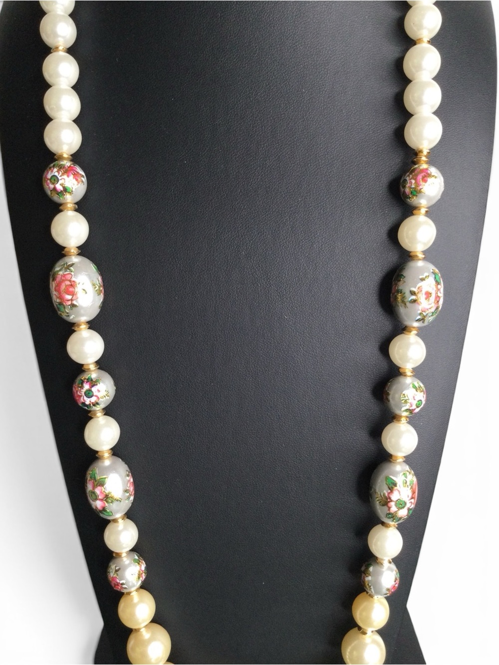 Vtg Graduated Faux‑Pearl Necklace w/ Gray Lacquered Tensha‑Style Floral Beads - Picture 9 of 15